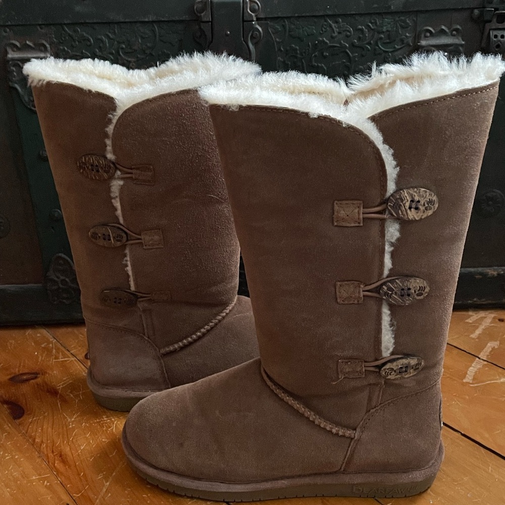 BearPaw Lori boots